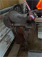 Real Old Saddle (poor condition-great wall hanger)