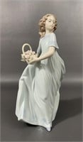 1993 LlAdro Spring Enchantment Figurine