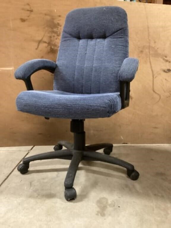 Adjustable office chair