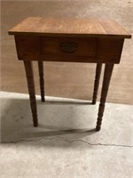 one drawer stand 23 1/2 x 16 1/2 x 27 1/2