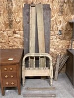 Vintage turned wood Jenny lind style day bed