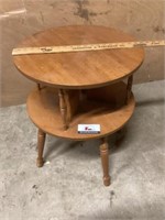Early American round end table