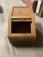 Oak storage box