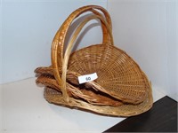 3 Flat baskets / Harvest / Gathering Baskets