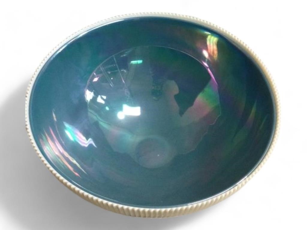 Impressive Art Glass Irridescent Large Bowl