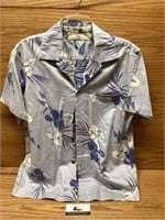 Vintage Hawaiian shirt size unknown