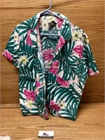 Vintage Hilo Hattie Hawaiian shirt size medium