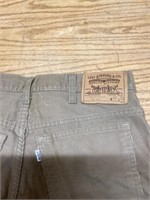 Vintage Levi corduroy jeans 33 waist  32 long