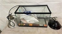 Reptile tank with lamps
