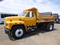 1992 Ford F-600 S/A Dump Truck