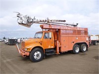 2001 International 4900 T/A Telephone Pole Install