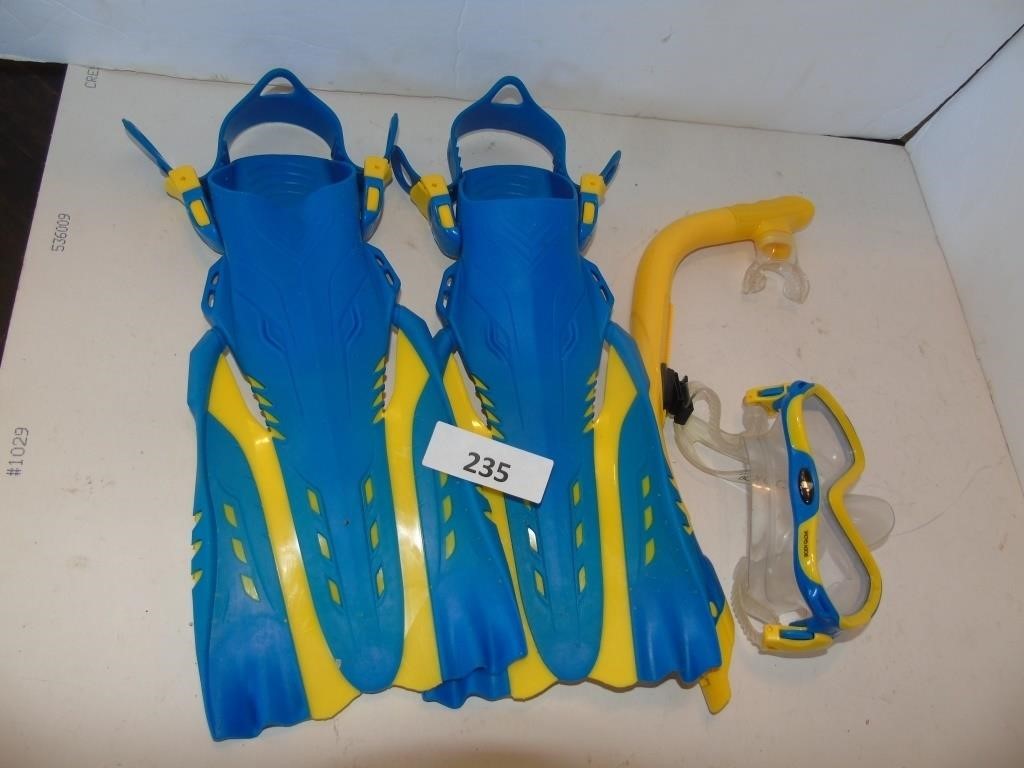 Snorkel Set  - Youth Size - New