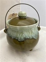 Stoneware Pot w/Lid 6"Dia