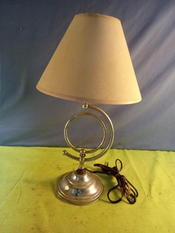 Metal table lamp. Not tested.