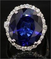 14kt Gold 22.50 ct Oval Sapphire & Diamond Ring