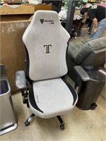 Secret Lab - Extra Large gaming seat