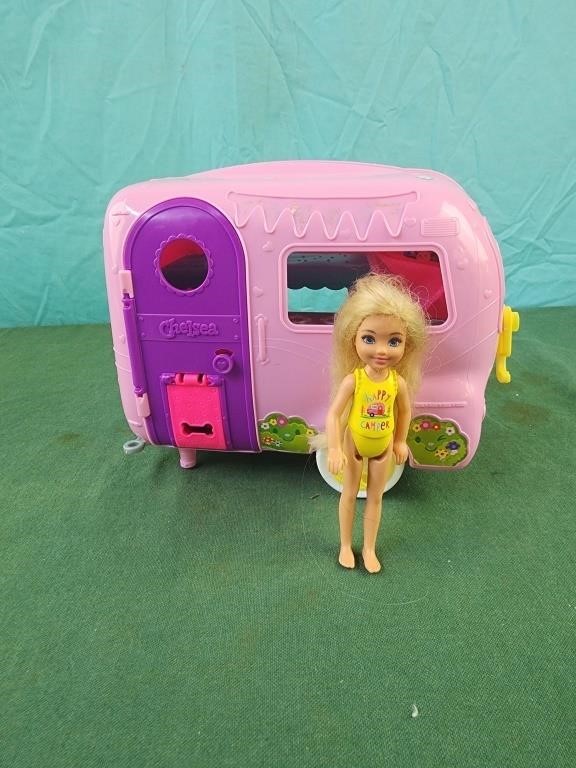 Mattel Barbie Club Chelsea Camper Trailer 9x7.5x4