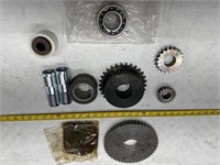 Various Sprockets / Roller Bearing / Chain