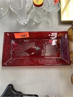 SHANNON CRYSTAL RED RECTANGLE GLASS TRAY