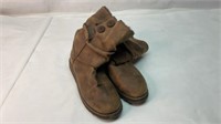 Skechers UUG boots