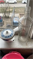 Tea pot with handle and ink bottle lot