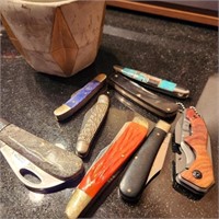 Vase of Pocketknives