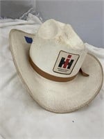 IH Cowboy Hat sz 7-1/8