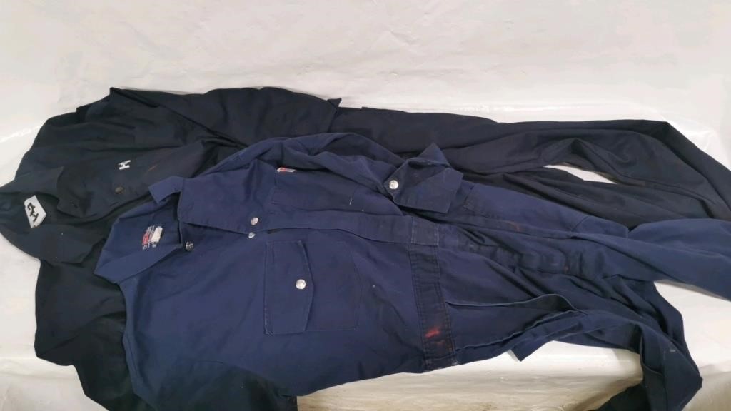 2 overalls lot size 38