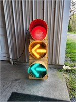 Full Size Traffic Light w/ Arrows