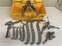 Tool Box of Wheel / Bearing Pullers