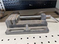 Columbian Bench Vise 8"