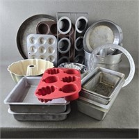 Large Collection of Bakeware