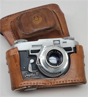 Graflex Graphic 35 Camera in Leather Case