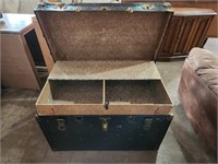 Trunk chest with trays 30x30x24