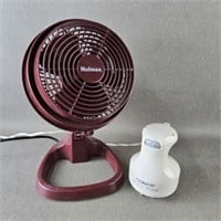 Desktop Oscillating Fan w/a Conair Body Massager