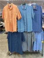 Men’s Short Sleeve Button Up Shirts size XL,