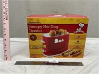 Snoopy Hot Dog Toaster Looks New in Box