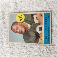 1964 Philadelphia Football Rookie Card Willie Davs
