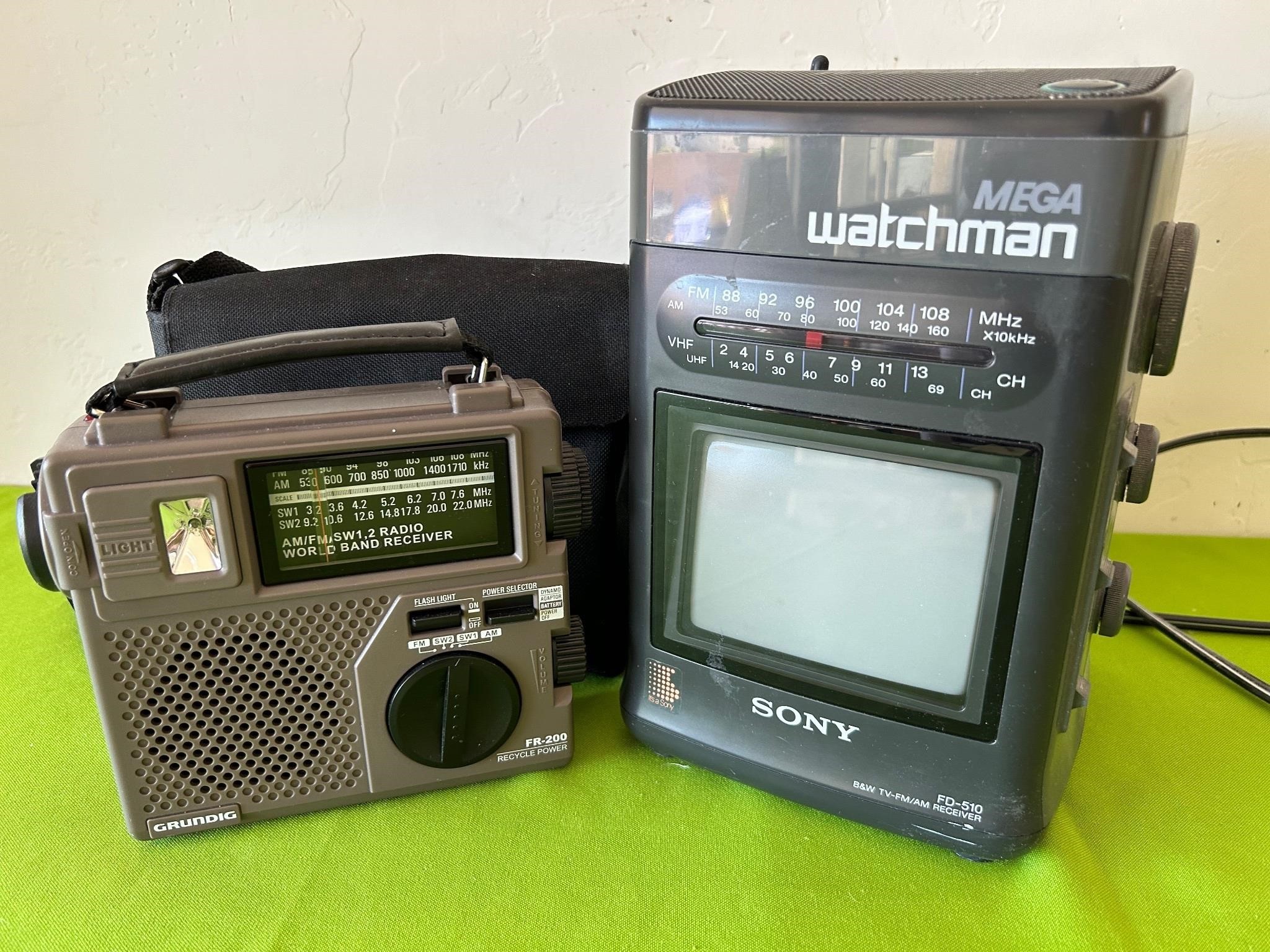 Sony Mega Watchman B&W FM/AM Receiver  +