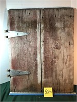 Barn door,  partial hinges