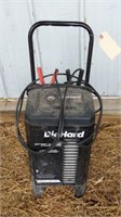 DIEHARD BATTERY CHARGER AND ENGINE STARTER- 12