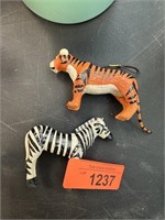 2PC HAND PAINTED ZEBRA / TIGER ORNAMENTS