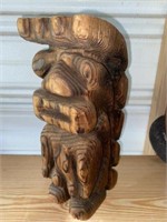 Hand Carved Totum Pole