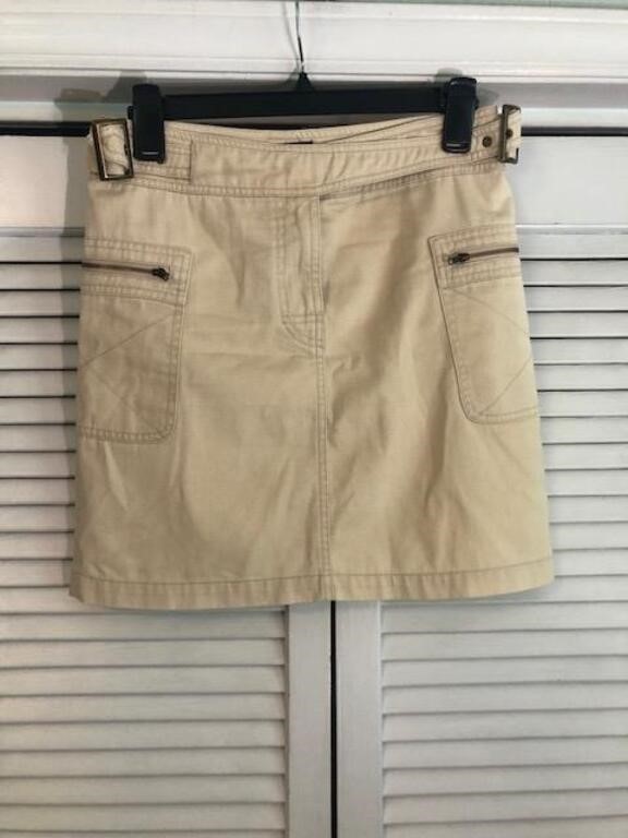 VINTAGE CLOTHING AUCTION - ENDING 5/2/2024