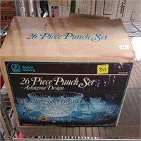 26 Pc Crystal Punch Set in Box