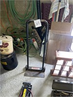 dolly hand truck