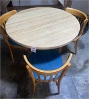 Table w/3 chairs