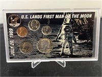 US Lands First Man On The Moon