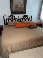 Vintage Style Kig Sized Bed