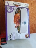 rival 20 pound Turkey roaster in the box used.
